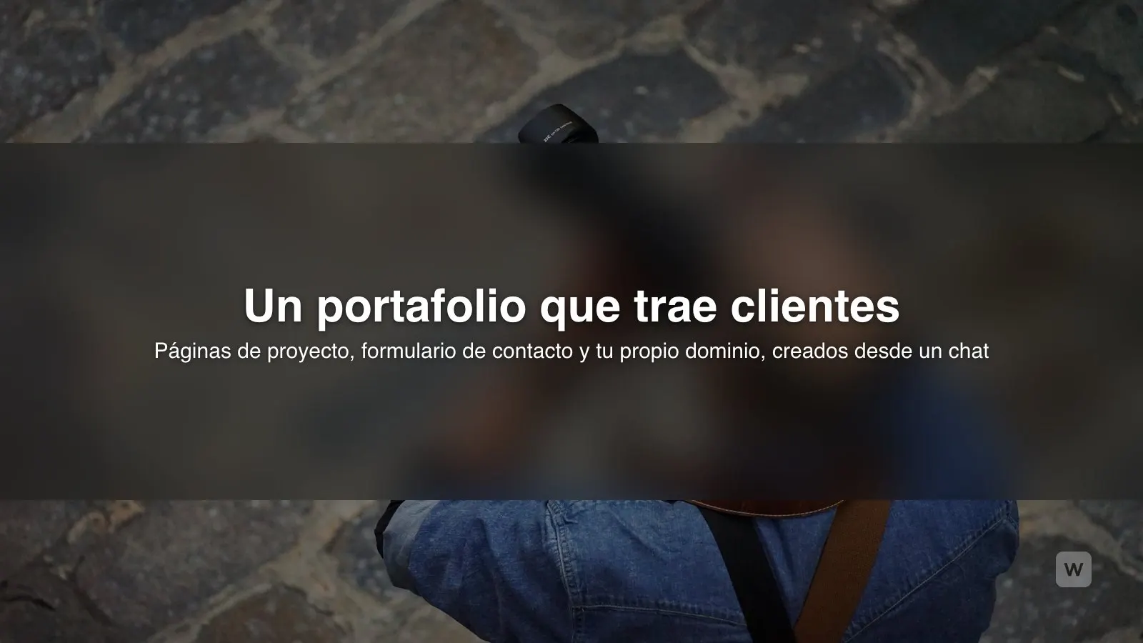 Cómo crear un portafolio web con IA y formulario de contacto